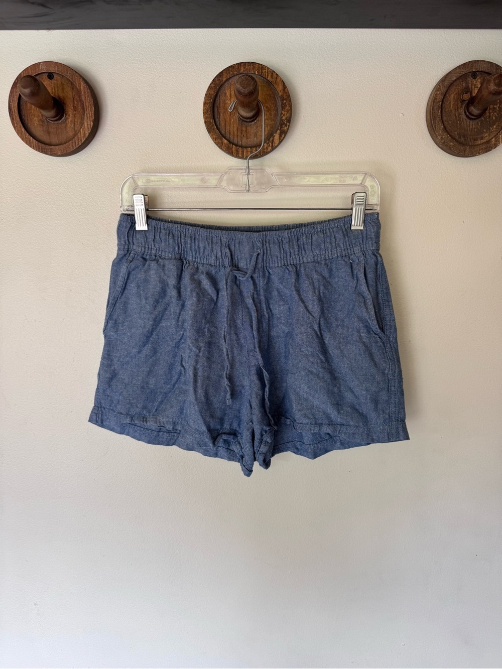 Gap blue chambray linen blend Casual pull on Shorts size small